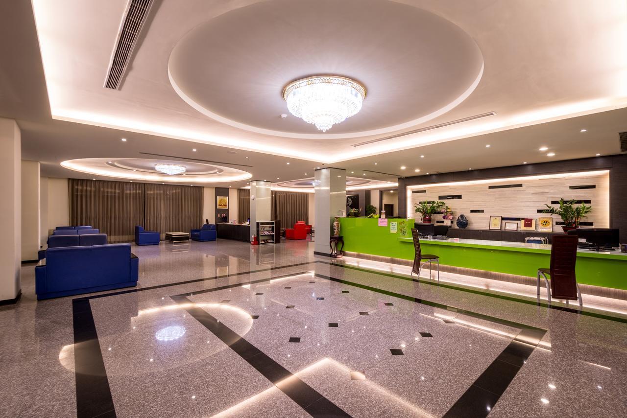 Yundu Business Hotel Mailiao Экстерьер фото